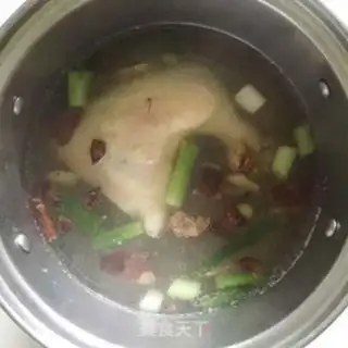 Make Spicy chili chicken step 1