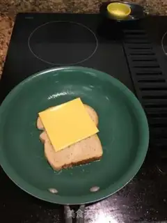 Make Cheeseburger breakfast step 4