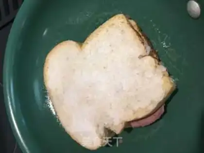 Make Cheeseburger breakfast step 7