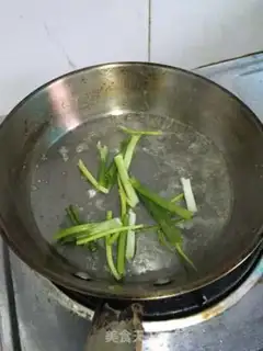 Make Shrimp eggs and broccoli step 5