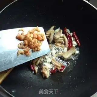 Make A hand tore step 3