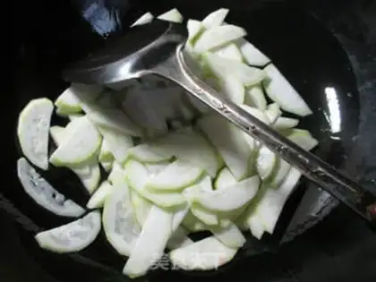 Make Shrimp skins are a thousand smelts step 5