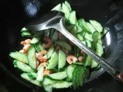 Make Shrimp and cucumber step 4