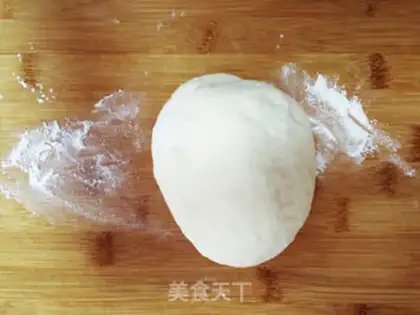 Make Old Beijing chicken roll step 4