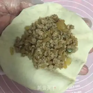 Make Onion pie step 7