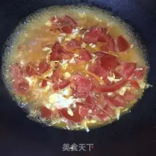 Make Tomato eggs and cat ears step 5