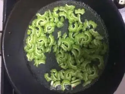 Make Bitter eggs step 1