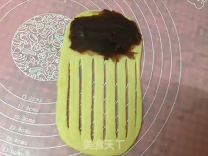 Make caterpillar bread step 8