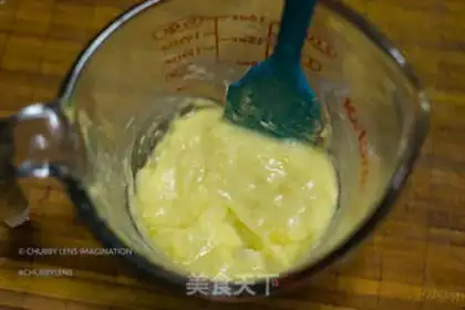 Make Thai durian mousse cake step 2