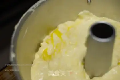 Make Thai durian mousse cake step 3