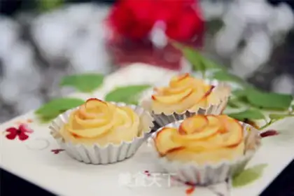 Make Rose apple rolls step 18