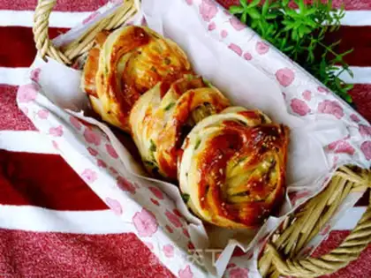 Make Onion bacon rolls step 13