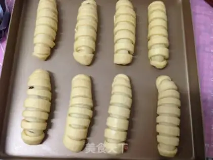 Make caterpillar bread step 11