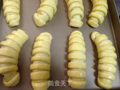 Make caterpillar bread step 12