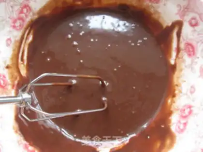 Make Chocolate noodle cake step 7
