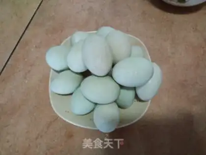 Make A duck egg step 3