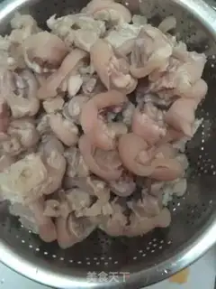 Make Pepper pig hoof step 2