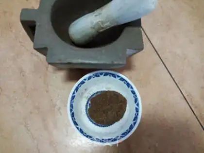 Make A duck egg step 4