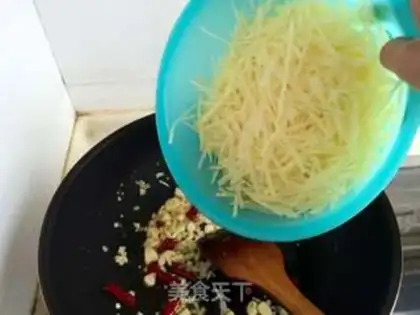 Make Spicy potatoes step 6