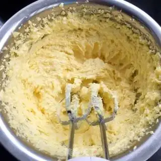 Make Old butter cake step 4