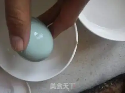 Make A duck egg step 4