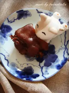 Make Soy pig hoofs step 13