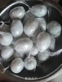Make A duck egg step 7