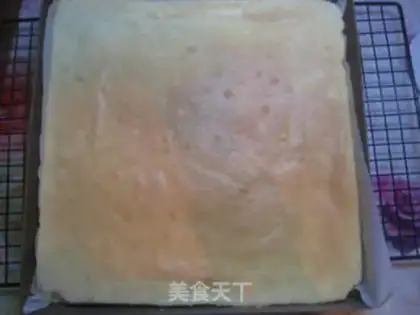 Make SpongeBob paint cake rolls step 10