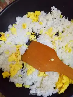 Make Pepper ham and egg fried rice step 3