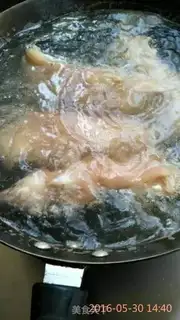 Make Spicy pig hoof step 1