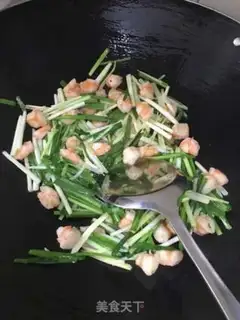 Make Shrimp fried eggs step 3