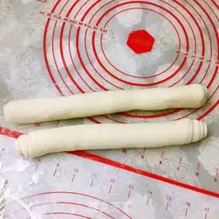 Make Onion bun step 5