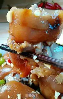 Make Spicy pig hoof step 12