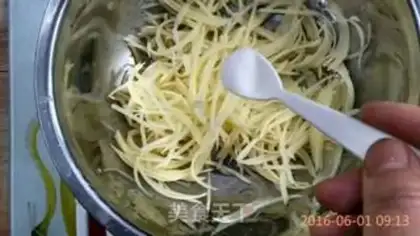 Make Potato pancakes step 3
