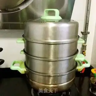 Make Onion bun step 10