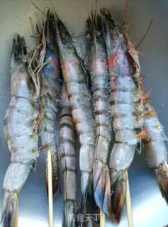 Make Sea salt, black pepper shrimp step 2