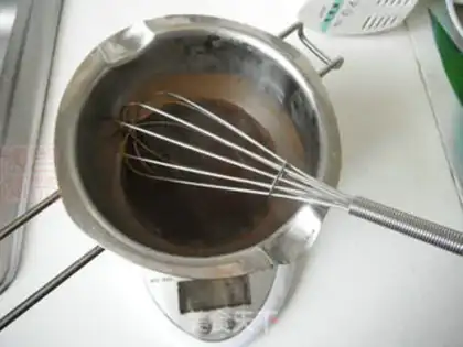 Make Big chocolate mousse cake step 0