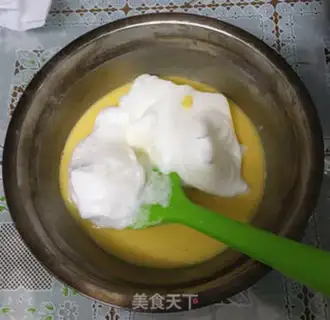 Make Four cream cake rolls step 11