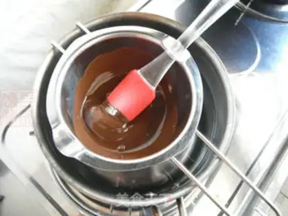 Make Big chocolate mousse cake step 13