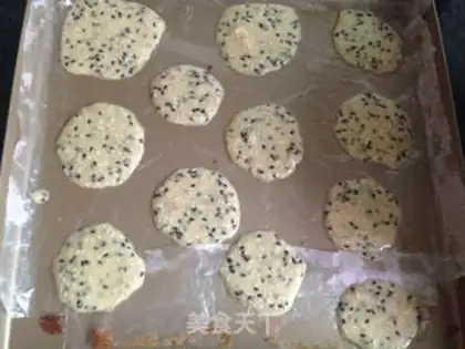 Make Double-coloured sesame flint step 4