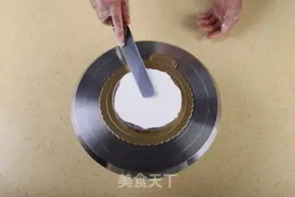 Make Rainbow cake step 17