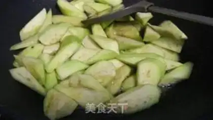 Make Bean petals and red cheese step 3