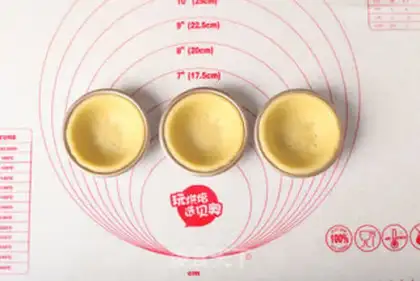 Make A cheese-leashed egg step 7