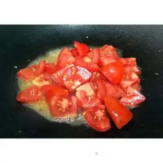 Make Tomato fried eggs step 6
