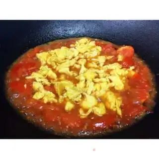 Make Tomato fried eggs step 8