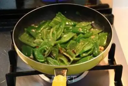Make Garlic peppers for lazy people step 4