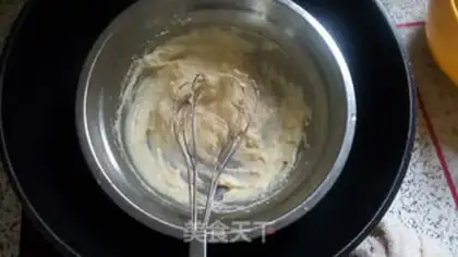 Make Berry sauce cheese pie step 2