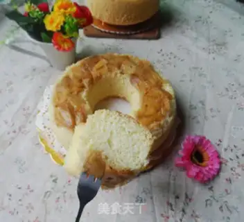 Make Pineapple flipping sponge cake step 8
