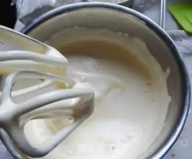 Make SpongeBob cake step 2