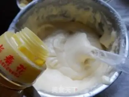 Make SpongeBob cake step 4